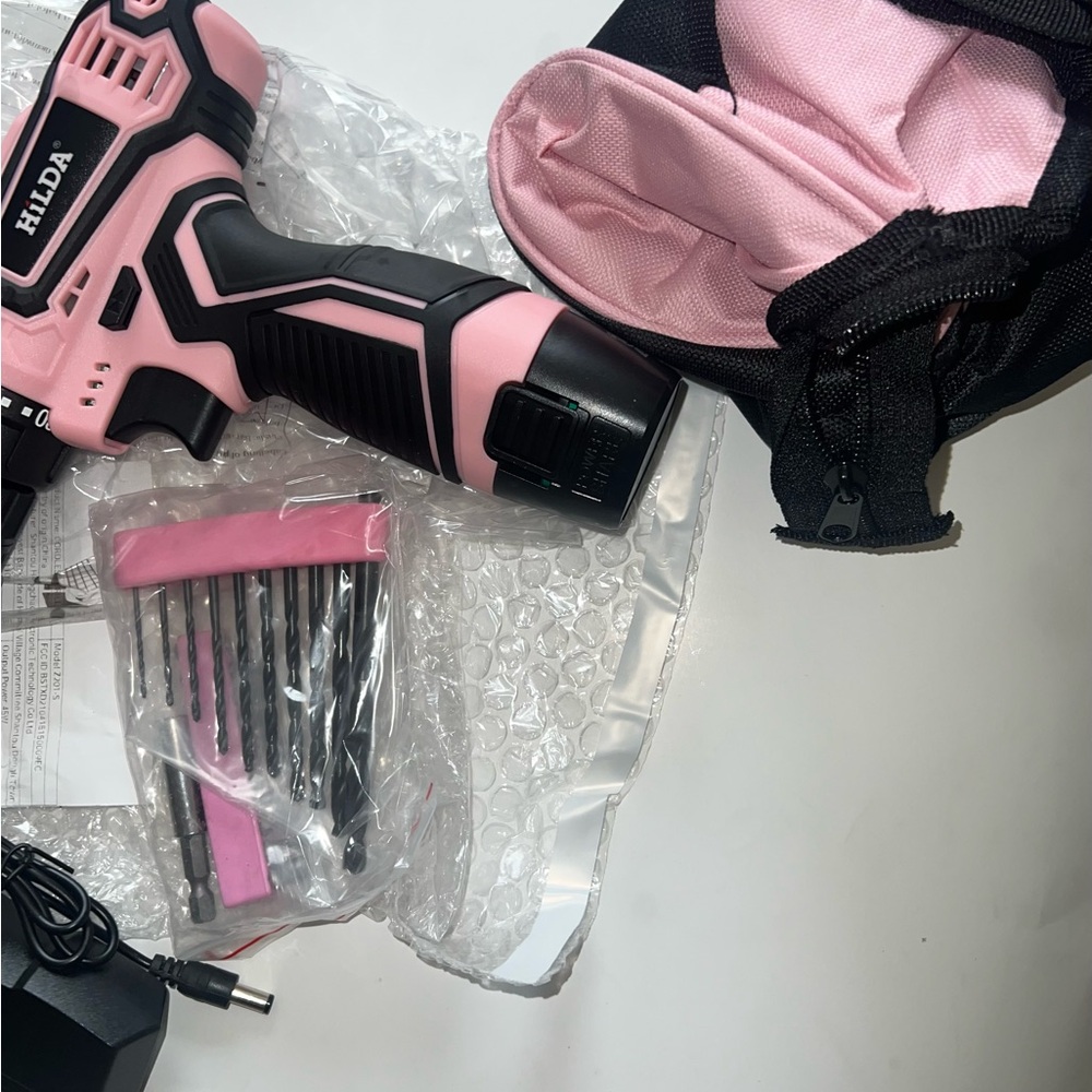 HILDA Pink and Black Cordless Drill Set - Picture 2 of 4